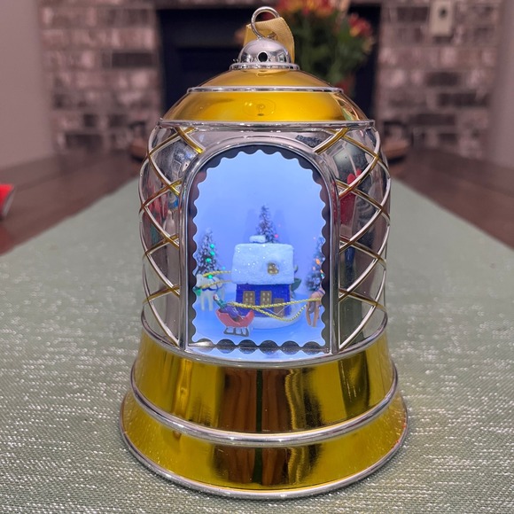 Mr. Christmas Other - Vintage 2009 Mr Christmas Magic Scene Ornament Bell~ Light Up-Musical*